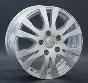 Replay Hyundai (HND53) 5,5x15 4x100 ET45 DIA54,1 (silver)