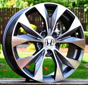 Replica (RBK606) 7x17 5x114,3 ET50 DIA64,1 (MB)